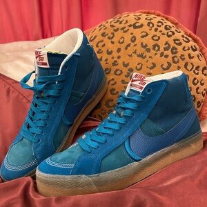 Nike SB Blue High-Top Men's Shoes